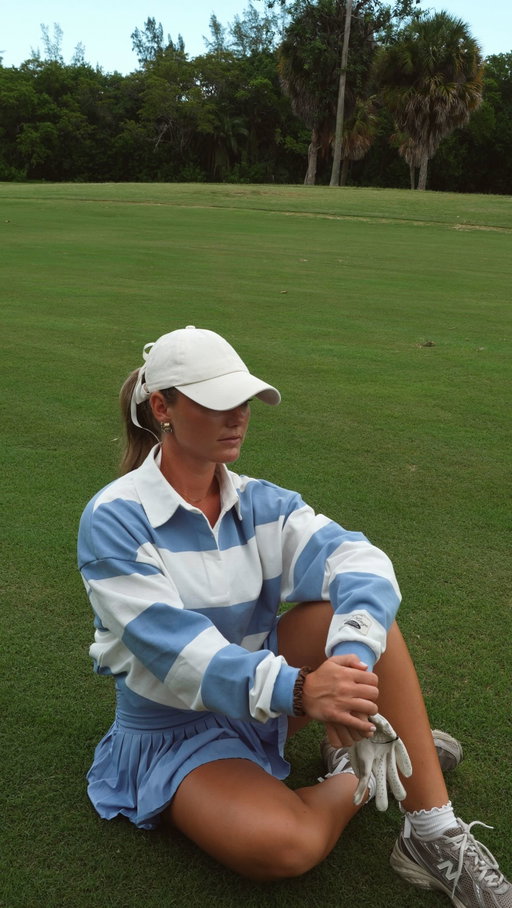 driver swings 🩵

#golf #golfgirl #golfer #golfswing #womensgolf