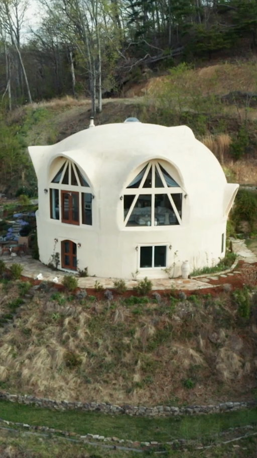 This unique structure could be yours for $3.5M! 

See the rest of the tour on tonight's new #ZillowGoneWild at 9:30|8:30c.