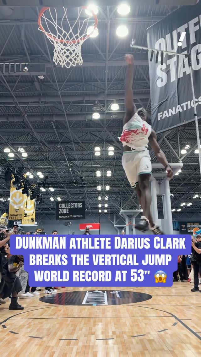 Darius Clark of Shaq’s DUNKMAN league set the vertical jump world record at Fanatics Fest 🔥