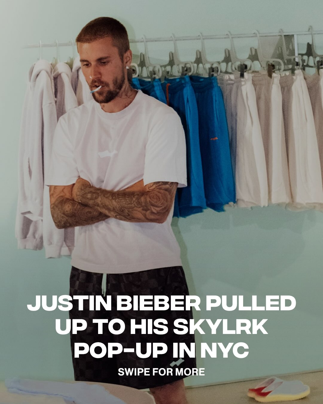 Justin Bieber pulled in in  NYC to show love at his @skylrk NYC Pop-up ✨✨