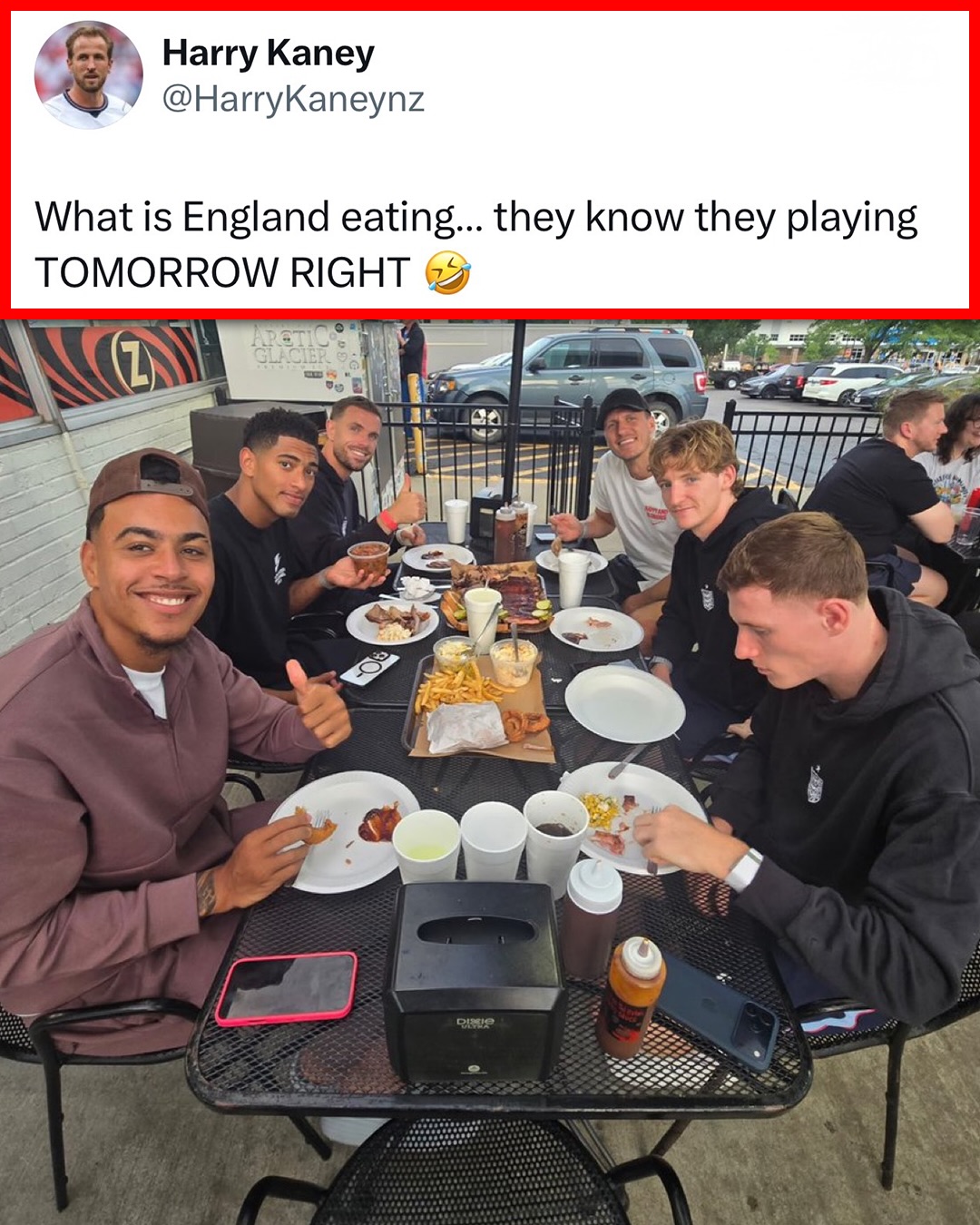 Jude Bellingham looks READY for dinner 😂🍽️

(h/t HarryKaneynz/X thatsmethep/X annenyks/X)
