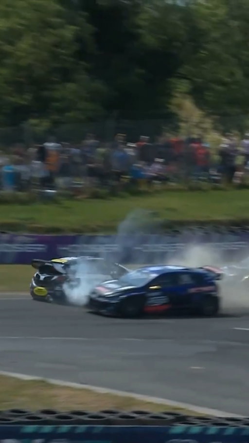 Jansson gets collected in the Q1 Heat 3 chaos! 😱💥 

#FIARallycross #EuroRX