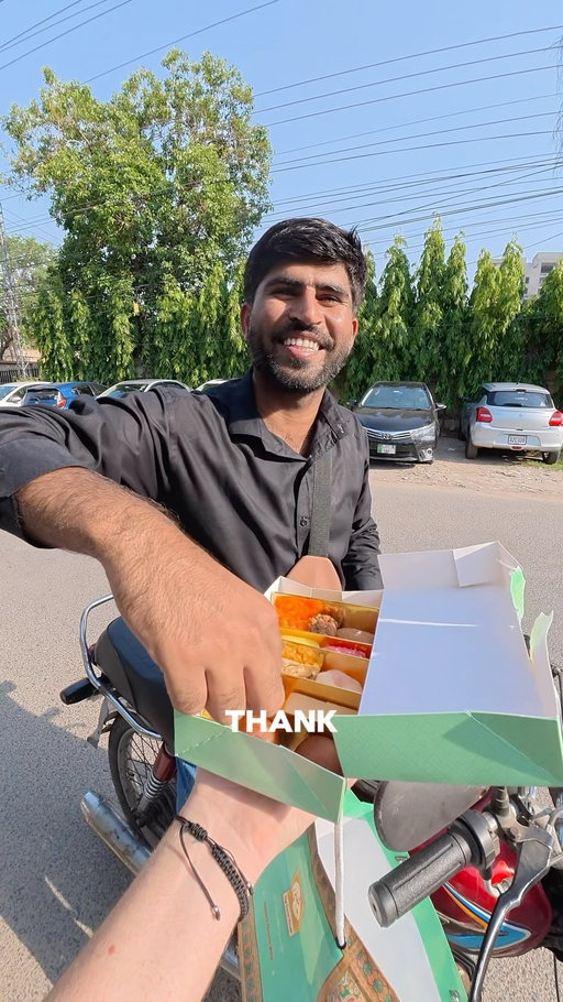 $10 on street food in Pakistan 🇵🇰 

I have no idea what I’m eating half of the time but it’s bloody good and incredibly affordable 

Watch the full experience on YT to find out if I manage to even spend the full $10 … 

#streetfood #lahore #adventure #travel