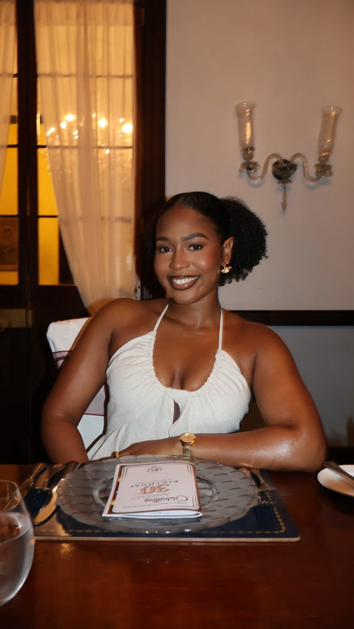Beating the “natural hair is childish” allegations one post at a time.

We don’t subscribe to those beliefs over here. 

The hair that naturally grows out of your head is perfect for every era of your life. So please let’s stop associating wearing your natural hair with childhood.

#naturalhaircommunity #grwm #naturalhairinspiration #naturalhairtips