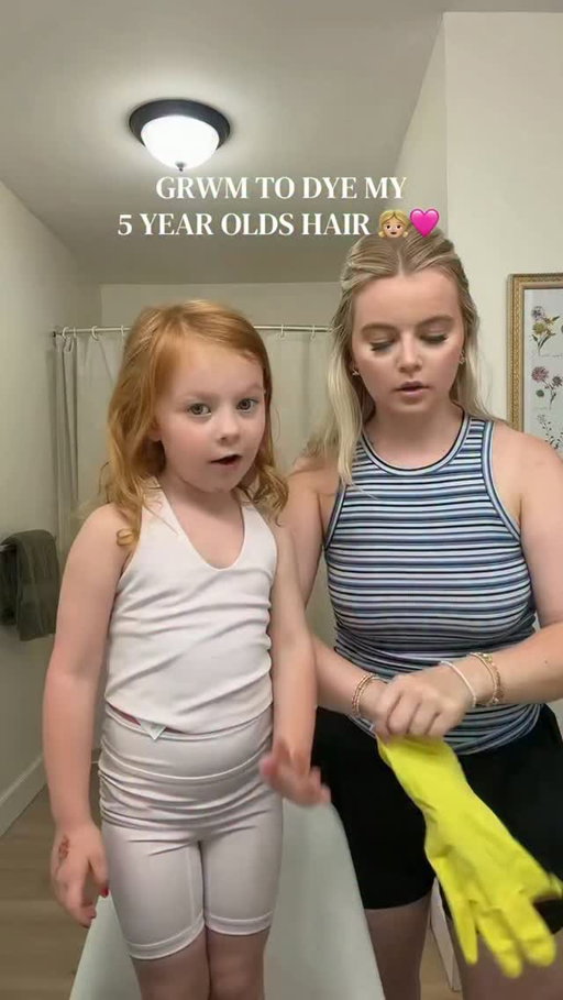 Our new fave summer tradition 💁🏼‍♀️ it’s almost been a month with the pink!!

#hair #hairtransformation #toddler #mom #momlife