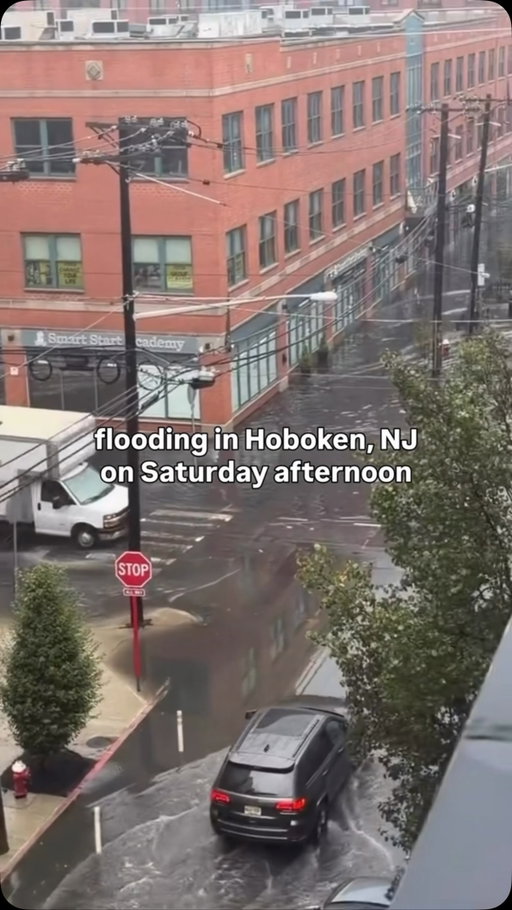 flood watch for Hudson, Bergen, Essex, Union, + Passaic counties as of today, 7/18⚠️

📸 📸 treshiz / elnara0226 / abracagio / livadams17 / kaitarcede