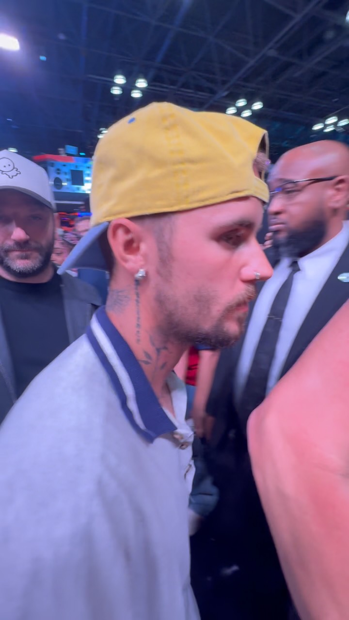 A truly all-star lineup at @fanaticsfest 🤩🔥

Justin Bieber even made a surprise appearance 😅