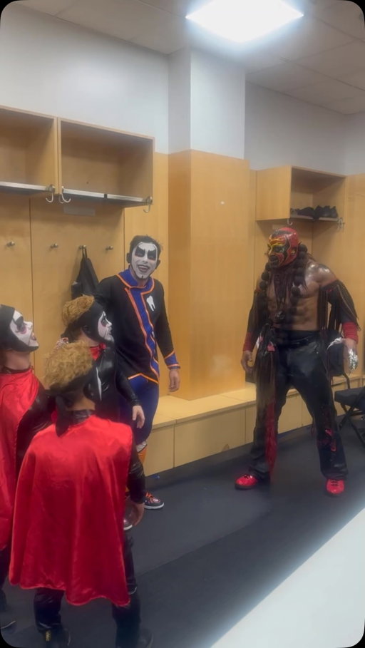 It was great working with the WWESUPERSTAR“CURSER”,DANHAUSEN and MINI MINIONS meets the WWELEGEND BOOGEYMAN CMIN2GETCHA ⏰