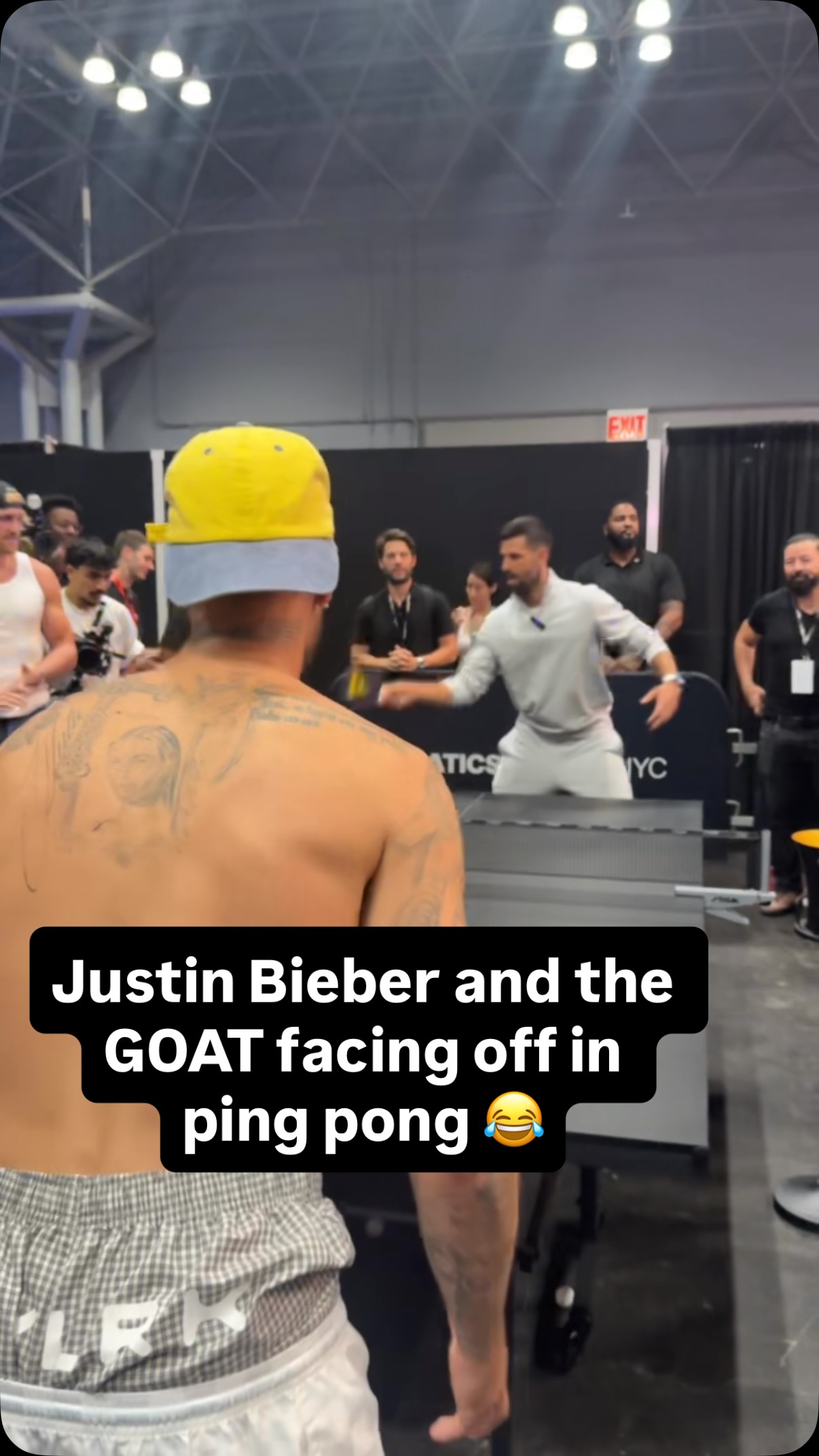 Justin Bieber really challenged Novak to HIS sport 😭

#fanaticsfest #justinbieber #novakdjokovic #bieber #djokovic