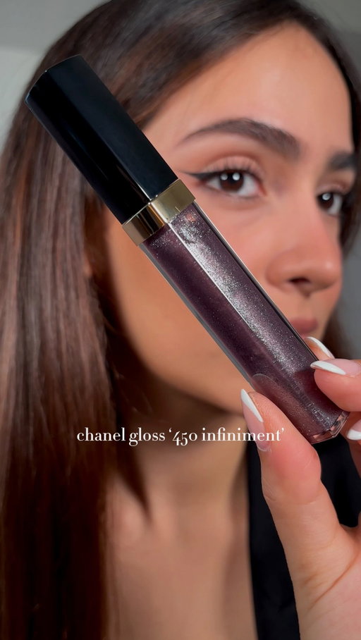 rouge coco hydra gloss ‘450 infiniment’ @chanel.beauty 🩶😮‍💨 el tono perfecto para los amantes de los tonos fríos!

#chanelgloss #gloss #cooltonedmakeup #newmakeup