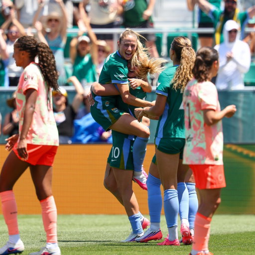 New home, sell out (again), 3 points 💚🏔️ 

@denversummit_fc