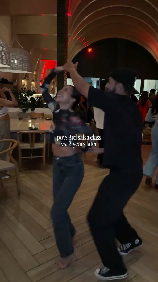 taking my first salsa class at 37yo was one of the best things to every happen to me. it’s now been 3 yrs but looking through the archives was such a good reminder of what consistency + growth looks like. also a reminder that we’re never too old to try something new 🫶🏽

with my day one: @therigomendoza