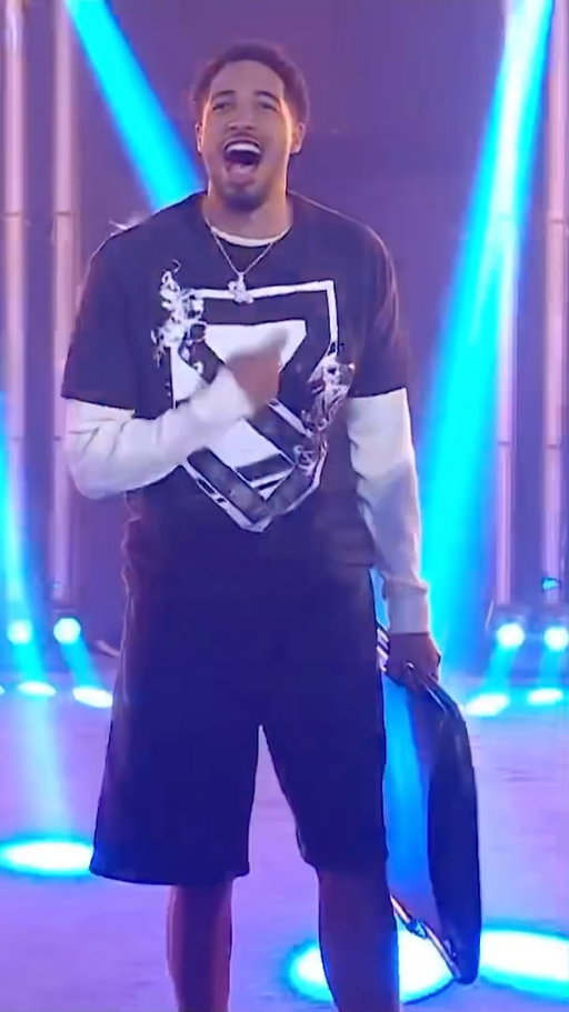 @tyresehaliburton just showed up wearing a @wwerollins shirt! 👀😤 #SNME