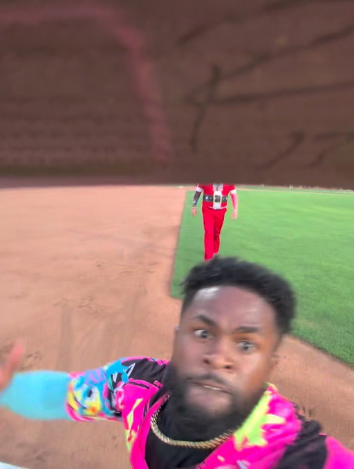 And they say baseball isn’t a contact sport🙄

Runner on first base slides HARD into second, and the benches clear. 

#barstool #sportscenter #nhl #mlb #cosmicbaseball