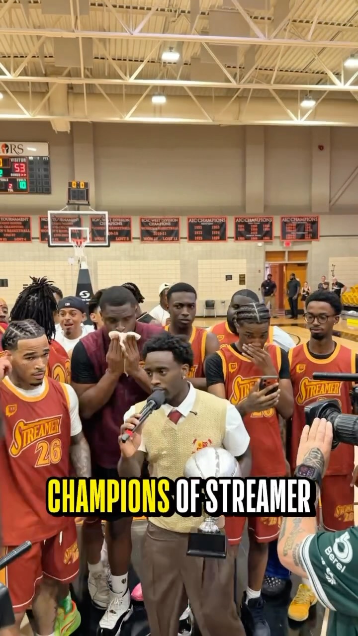 “This means everything to me!” 🥹 @kaicenat celebrates with the Class of 2026 Streamer University basketball champs, coached by @lethalshooter & @callmeagentzero! 🍾🥳