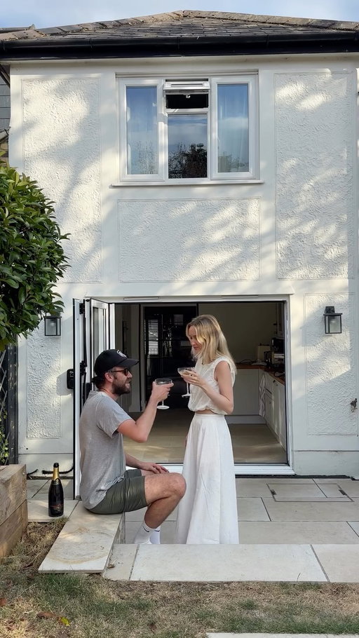 We bought a house 🏡 life behind the scenes this year has been really hectic, and after almost 2 months crashing with incredibly generous friends & family all over the country, we’re finally in and all the stress feels completely worth it 🤍🥹