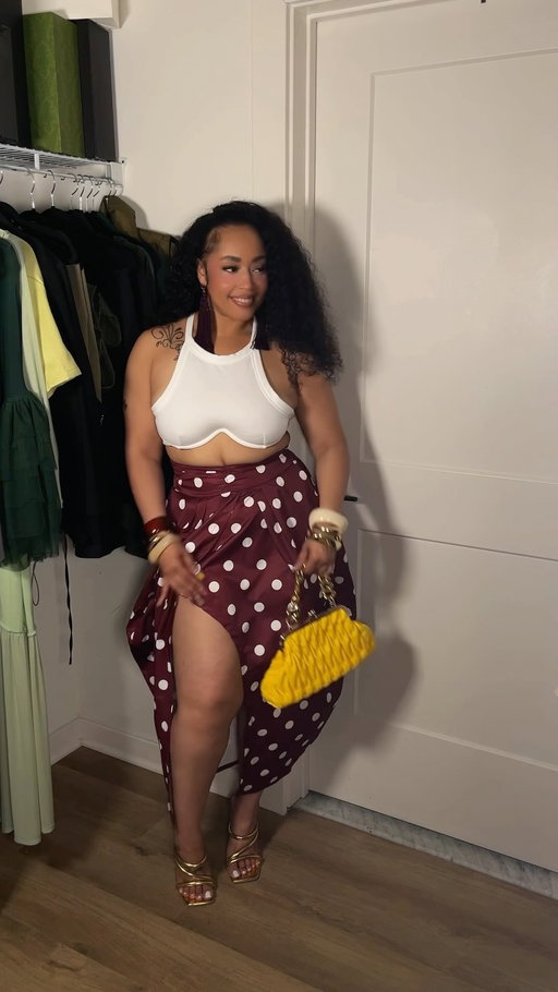 Comment “Brunch” to get the links ✨

What are you rating this look 1-10 ?

#outfitsideas #midsizefashion #midsizestyle #burgundyskirt #affordablefashion