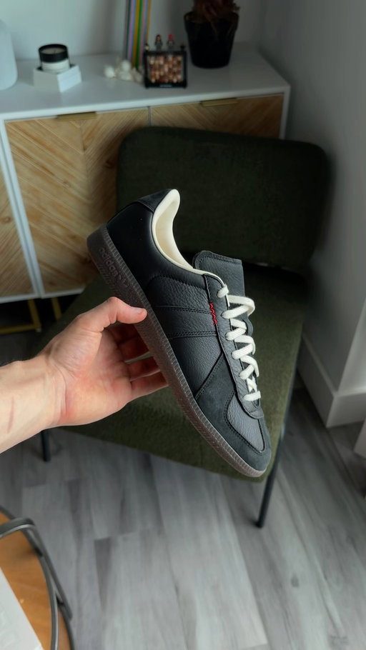 Recent Pick Up - @adidasoriginals x @hartcopy BW Army 〰️

Let me know what you think? 

#adidasbwarmy #ukfashion #streetwear #sneakers #gat
