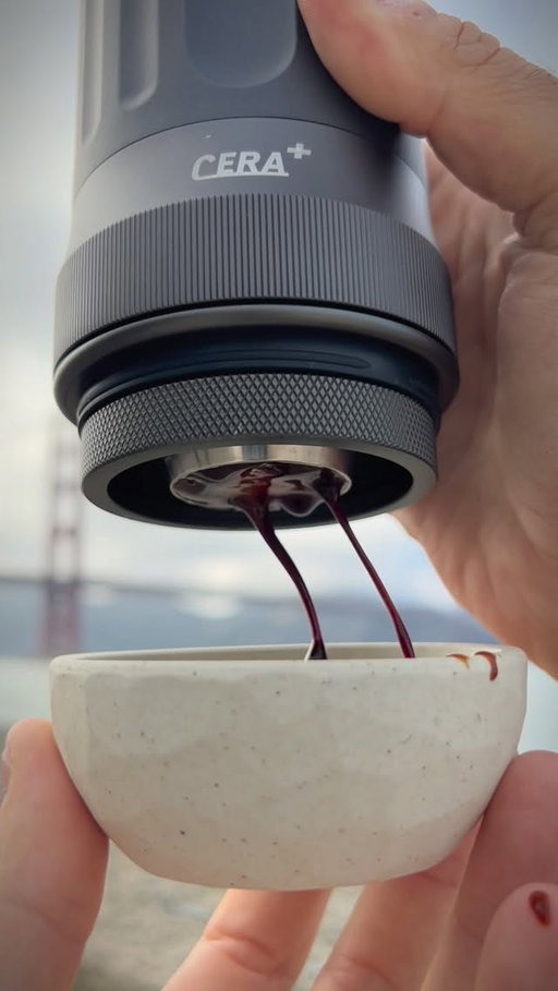 The golden syrup at the Golden Gate Bridge ☕️🌁

Visiting California for the first time, I could not pass this opportunity of brewing a delicious espresso at this emblematic bridge in San Francisco.

The duo setup of Ceramax and Ceramite from @ceraplus.global always bringing a high performance for such perfected brews on the go. I cannot be more in love with it 👌🏼 Use COFFEEMENEZ30 (30% off, link in bio) for this honestly high level espresso setup from CERA+

The @ikape_espresso @ikape_products convex basket also becoming an essential item for that perfectly balanced espresso extraction of my beloved fruity coffees.

Delicious funky Costa Rica Las Lajas (natural Alma Negra process) from @burmancoffeetraders that I roasted to a medium roast at home with the Mago Maga Roma Pro V1.5.

Brewed on the Earth cups from @kruveinc & @ourcoffeeshelter, such great tasting espresso cup and definitely super portable.

🔗 Find more tasty discounts in the link in bio

#coffee #cafe #california #sanfrancisco #fyp