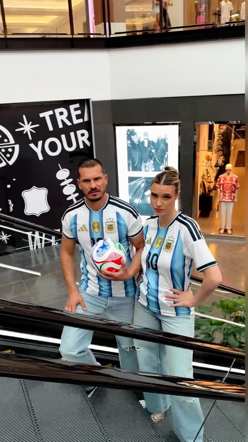 🇦🇷 VS. 🇪🇸 World Cup Finals !!!!! @adamw @glebsavchenkoofficial @hannahstocking
 ( editer: @brennankarem )
