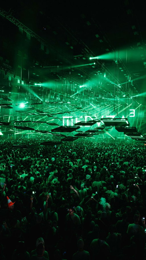 🦋 We’ve played a lot of shows over the years, but Tomorrowland does something to us that we can’t fully explain. You’re behind the decks, the track is running, and for a few seconds you stop being an artist doing his job and you become one of the thousands of people in front of you. Last night at the Freedom Stage it happened again. It happens every single year, and every single year it catches us off guard. We still don’t have the words for that. So we’ll just say it simply: thank you @tomorrowland, thank you to the crew that builds this impossible place every summer, thank you to our team, and above all thank you to every one of you who was there with us 3️⃣

Comment “Tomorrowland” if you were there👀

 #tomorrowland #tomorrowland2026 #meduza