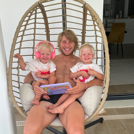 After a hard 10 week fight camp some much needed family time ❤️