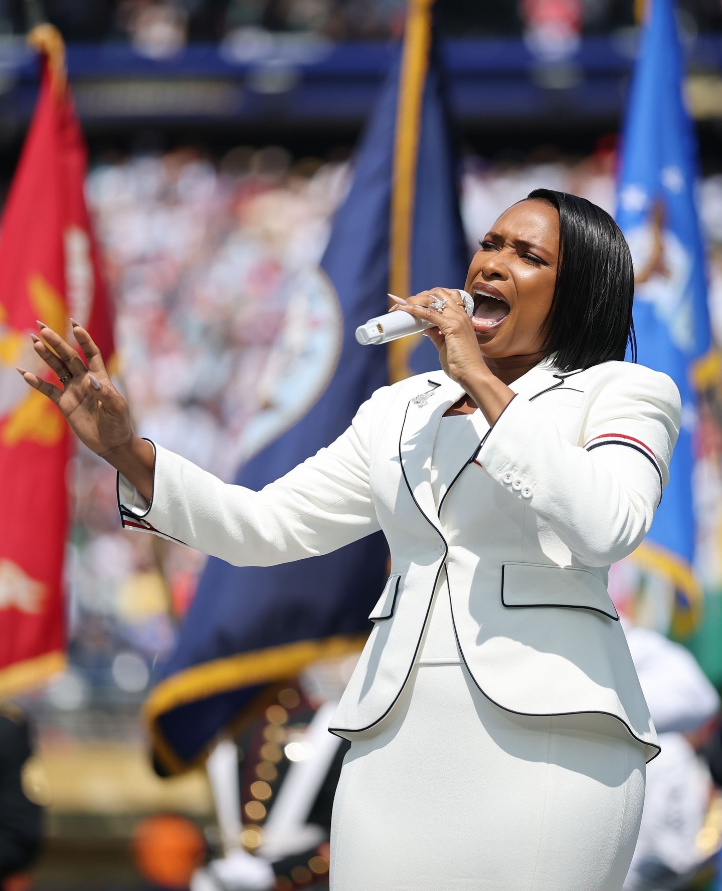The 2026 FIFA World Cup final officially got underway with performances from Jennifer Hudson and more music stars. 🏆⁠
⁠
Moments before kickoff between Argentina and Spain, EGOT-winner Hudson delivered a theatrical rendition of the United States national anthem, “The Star-Spangled Banner.” Following Hudson’s performance, Robbie Williams, Nicole Scherzinger and Laura Pausini joined forces for a performance of FIFA’s official anthem, “Desire.”⁠
⁠
Swipe to see who else made an appearance and find more details about the ceremony at the link in bio.