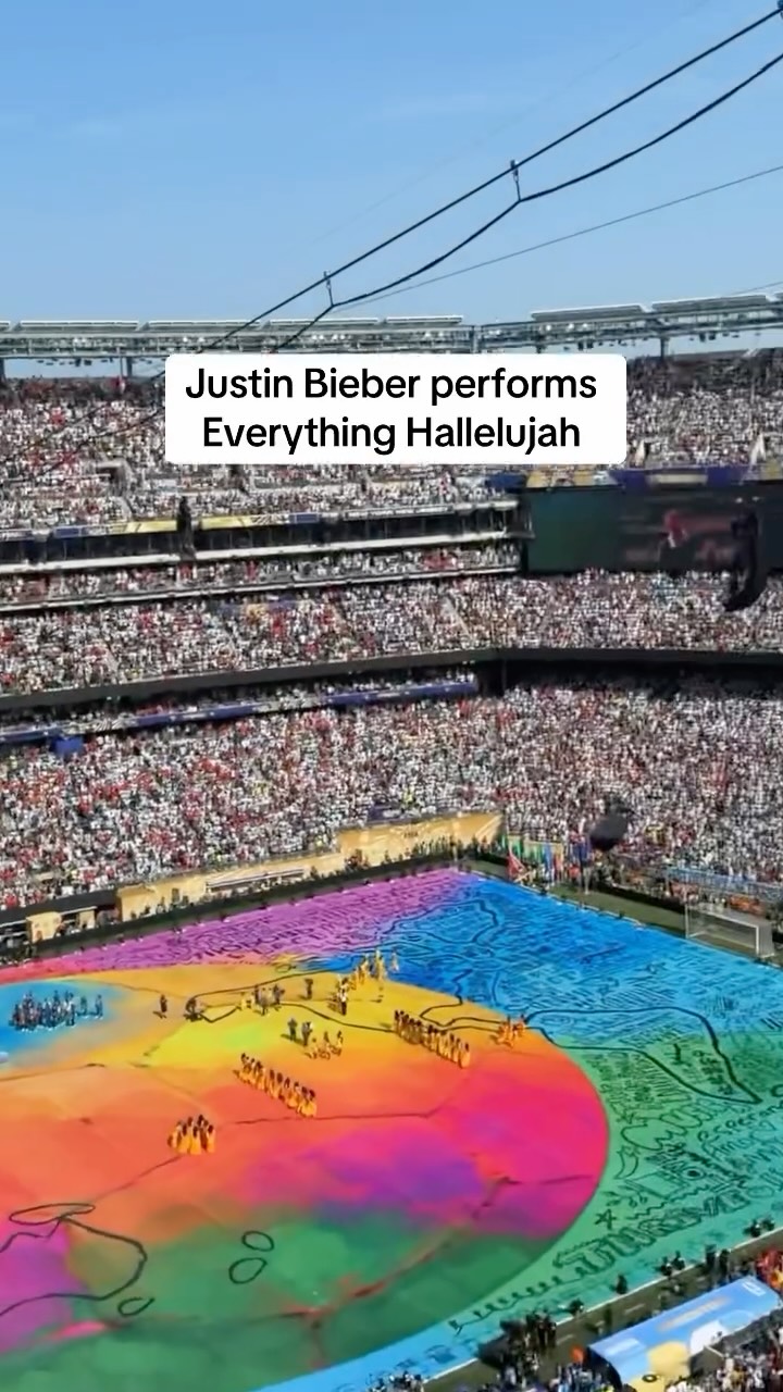 Justin Bieber performed Everything Hallelujah 🥹💚

#Gametime #JustinBieber