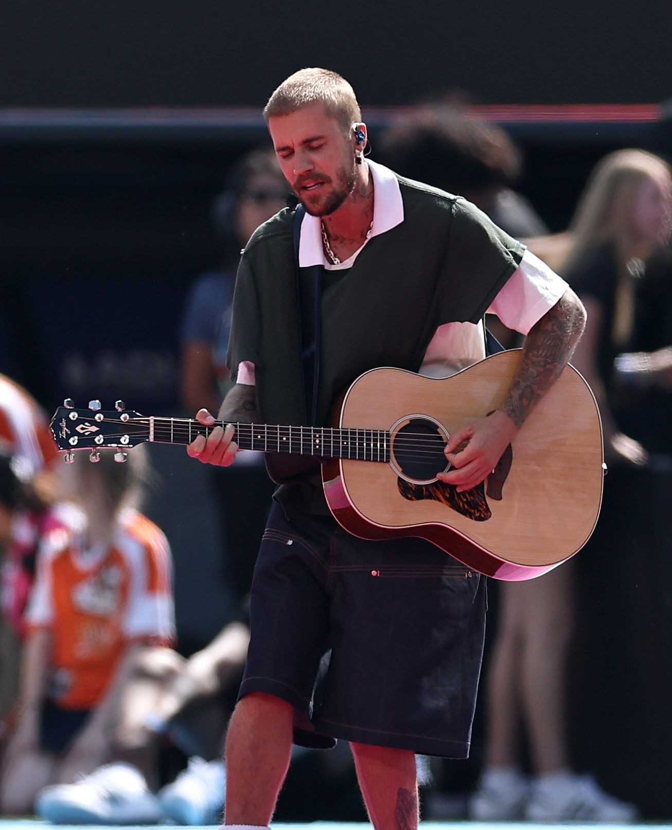 WORLD CUP HALFTIME SHOW HALLELUJAH!!!! Justin Bieber, Madonna, Shakira, and BTS just took stage for a special halftime performance, and now I’m HYPEDDD⁠!!
⁠
Photo: Getty ⁠