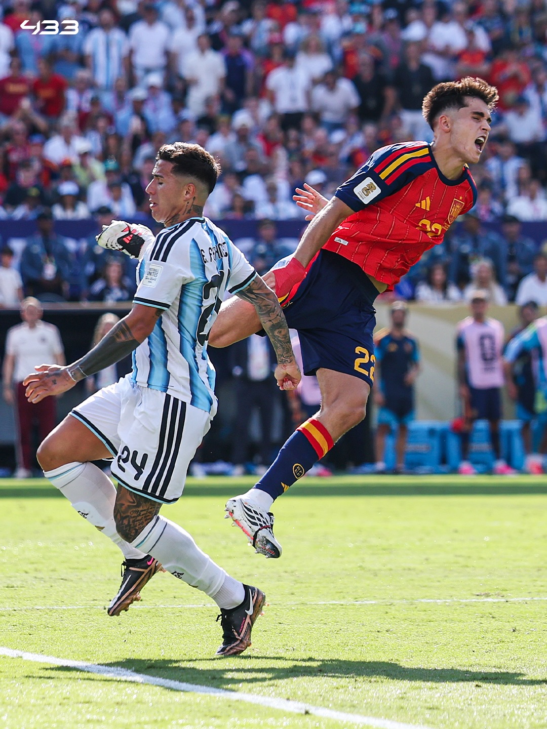 Pau Cubarsí went flying after that tackle 😳✈️

Enzo Fernández apologises to all Argentina fans ☹️🙏