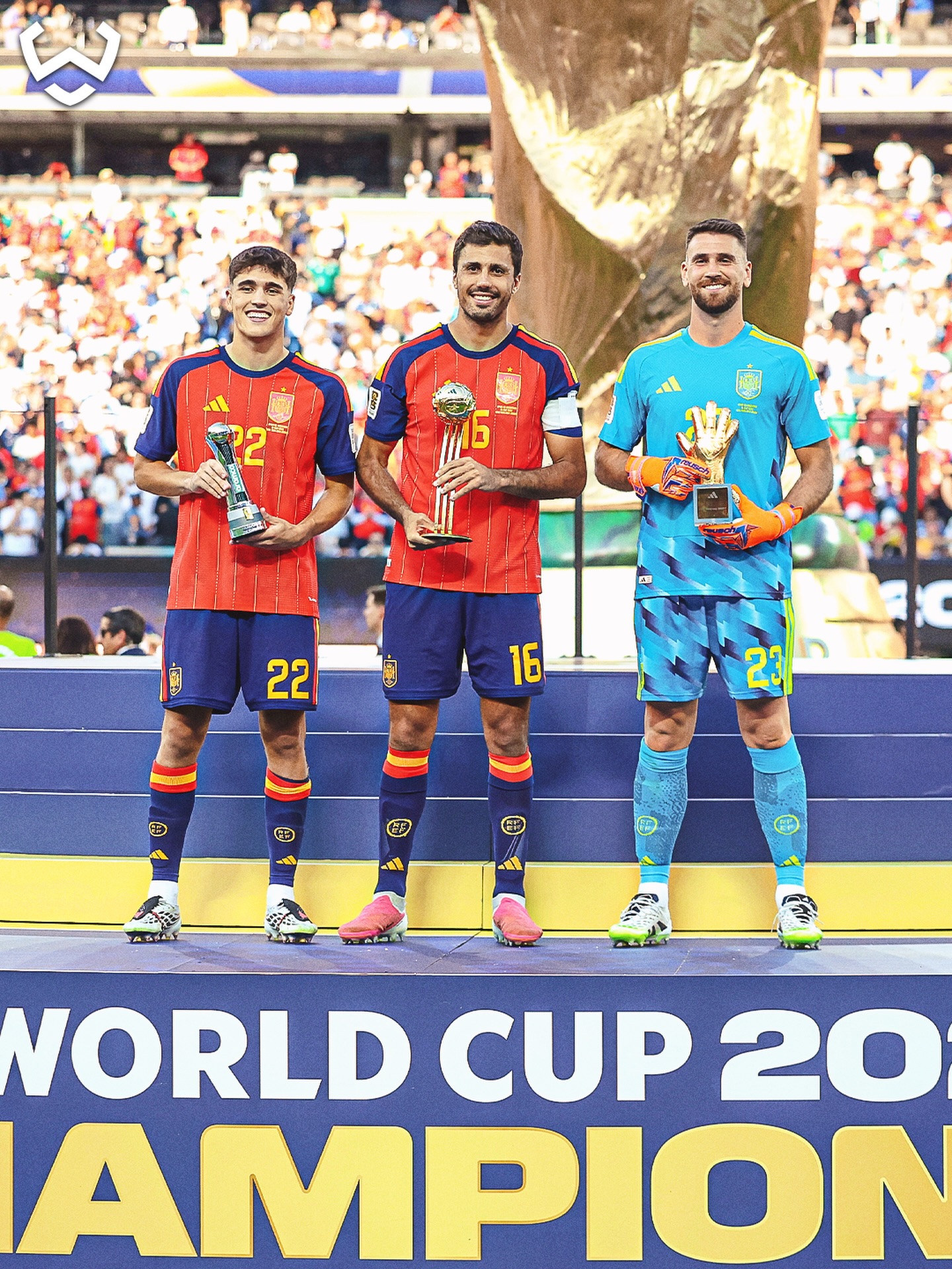 Spain take it all. 🇪🇸🏆

World Cup winners and individual awards across the board.

🏆 Pau Cubarsí wins Young Player of the Tournament
🌟 Rodri wins the Golden Ball
🧤 Unai Simón wins the Golden Glove

A tournament to remember. 👏