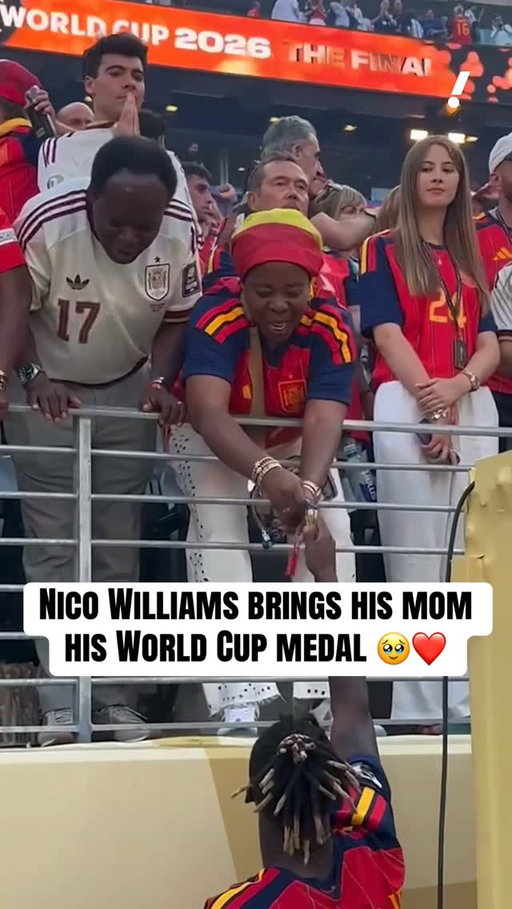 A special moment for Nico Williams after Spain’s World Cup victory 🏆