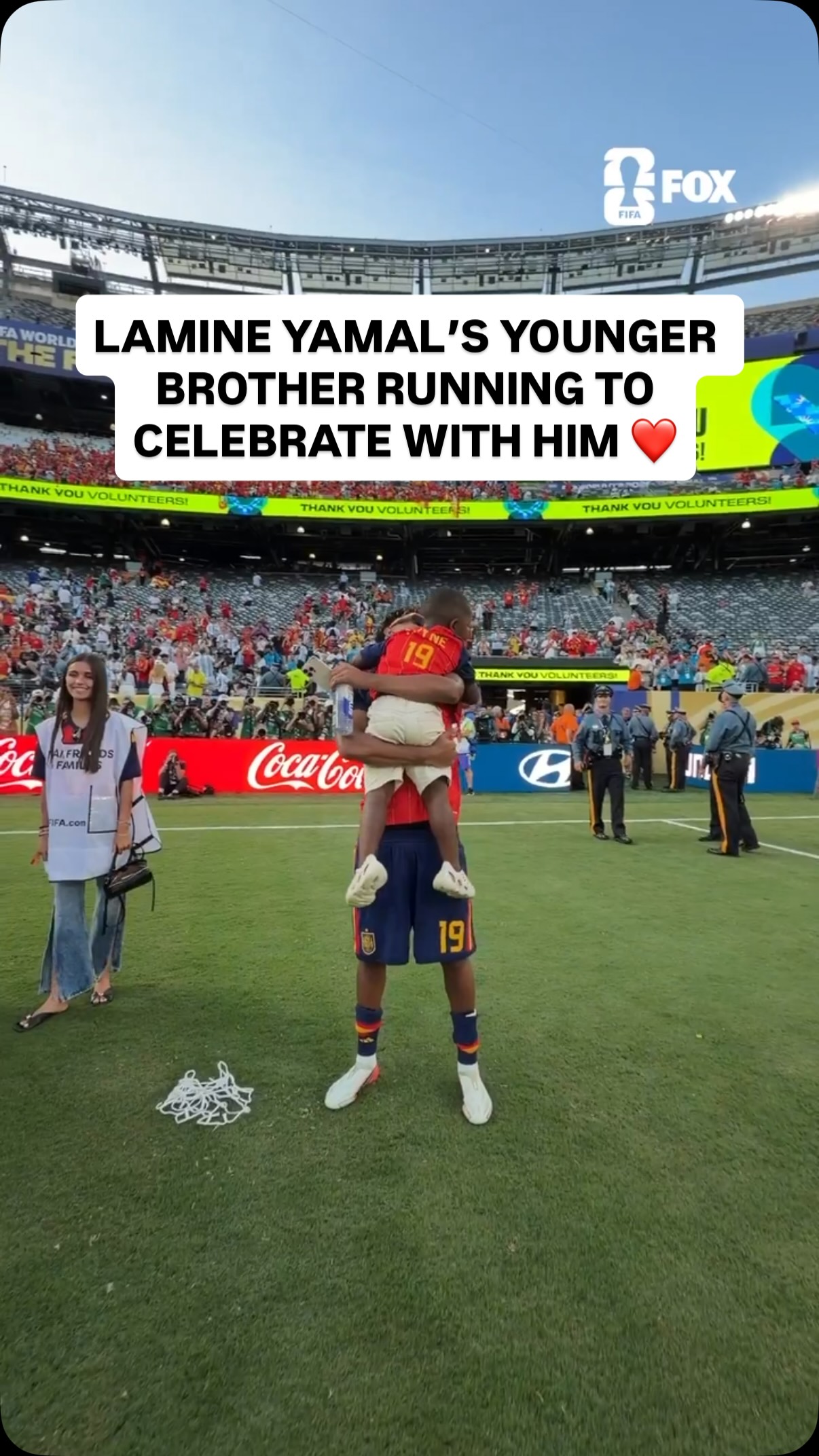 Keyne, the star of this world cup in memes and funny moments, couldn’t wait to celebrate the World Cup championship with his older brother Lamine Yamal.

H/T @foxsoccer