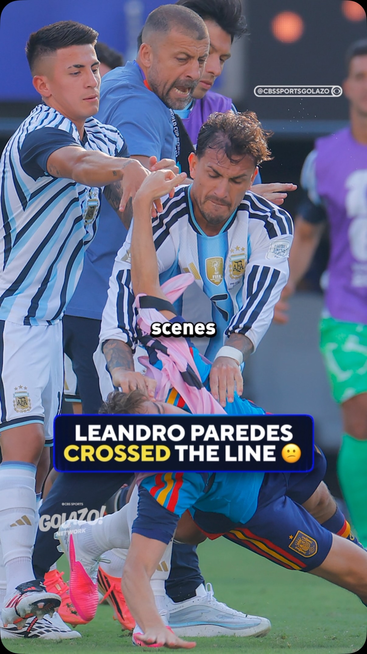 Leandro Paredes had a scuffle with Spanish players after the whistle 😳

#fifaworldcup #argentina