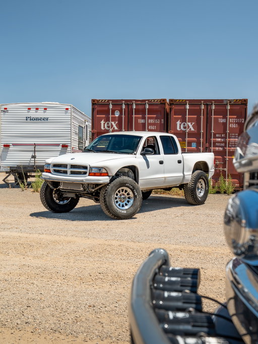 As far as I know, this is probably the first 
TTB-swapped Dakota? 👀 @cmoody1462_ 
•
•
•
•
➖➖➖➖➖➖➖➖➖
📸: @jd.mediarunner 

#bajatruck #dodgedakota #dodge