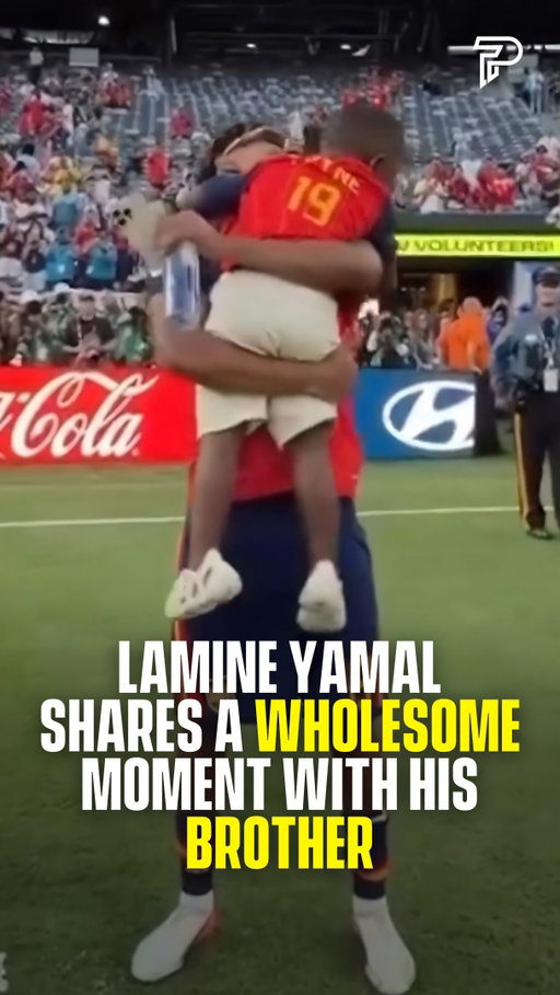 Lamine Yamal shared a heartwarming moment with his younger brother, Keyne, after Spain’s World Cup triumph.

The emotional postgame celebration showed the two embracing on the pitch as Spain celebrated becoming world champions, giving fans one of the sweetest moments of the night. ❤️🏆

via @foxsoccer 

#Pubity #Reels #Viral #WorldCup2026