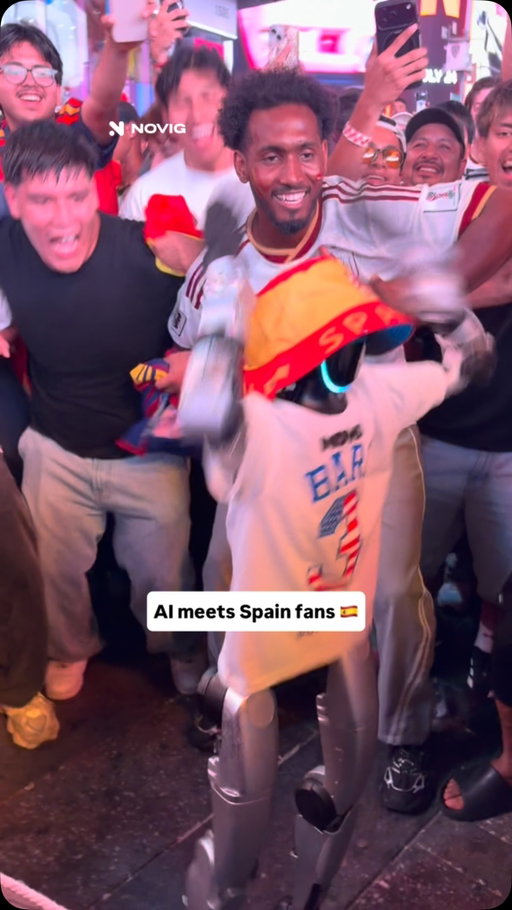 Spain fans taught AI how to celebrate 🇪🇸 @novig #bart #robot #victory #dance #worldcup