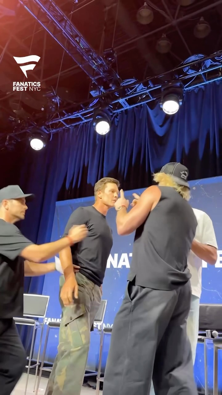 What is happening with Tom Brady post retirement is one of the great downfalls of an icon. Everything about him right now is cringey @wakeupbarstool