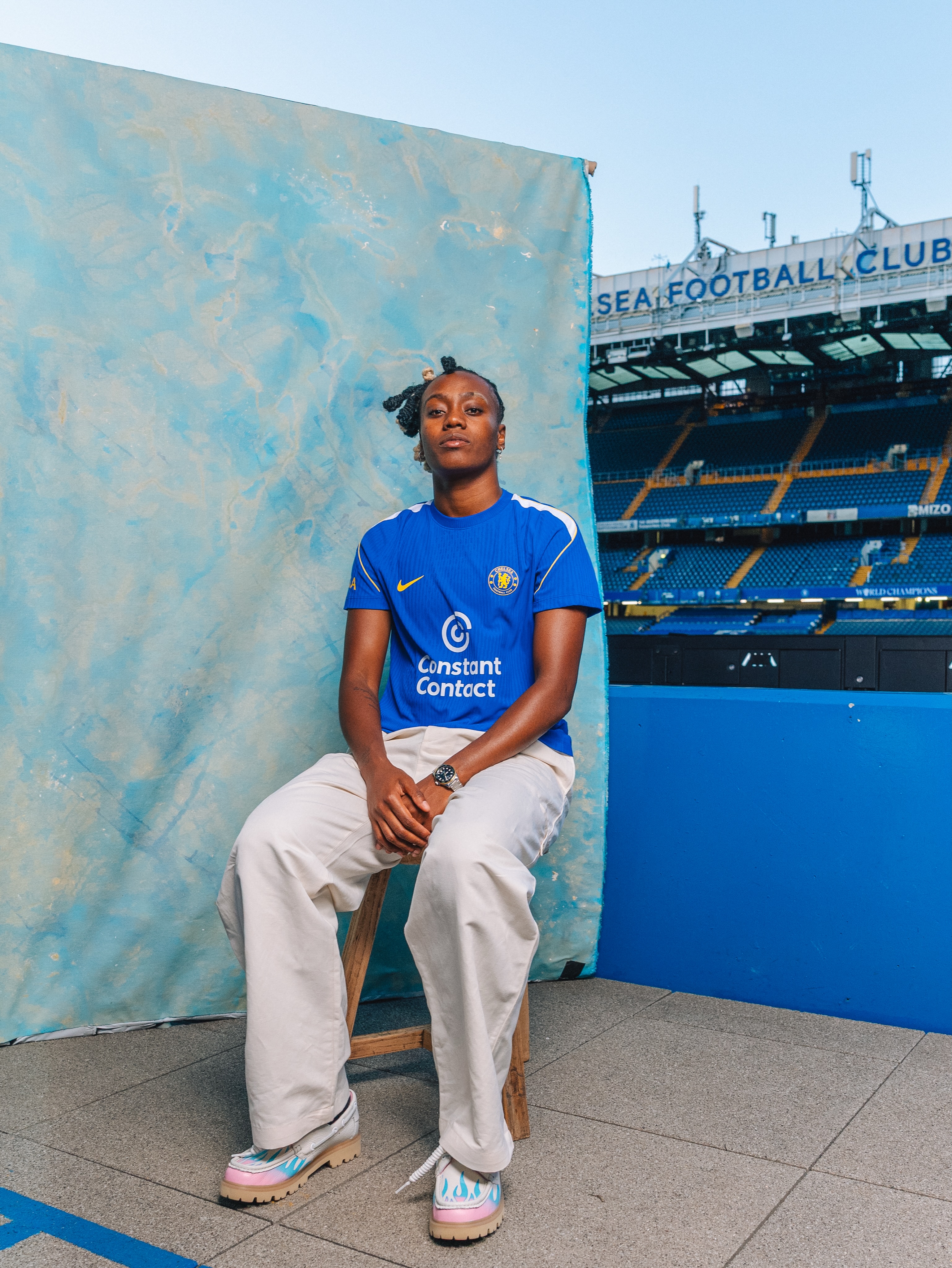 Welcome to London, Melvine. 🫡

Chelsea is delighted to confirm the signing of Melvine Malard from Manchester United on a four-year contract. 🙌