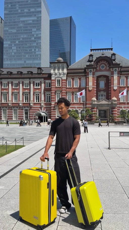 The worst part about traveling? Dealing with your suitcase…

Instead of dragging it around all day or wasting time searching for coin lockers that are always full, I use Bounce to store or even ship my luggage while I explore hands-free.

They have 35,000+ locations worldwide and I even got you a discount code “JESSE10” for your next Japan trip.

#japan #japantravel
