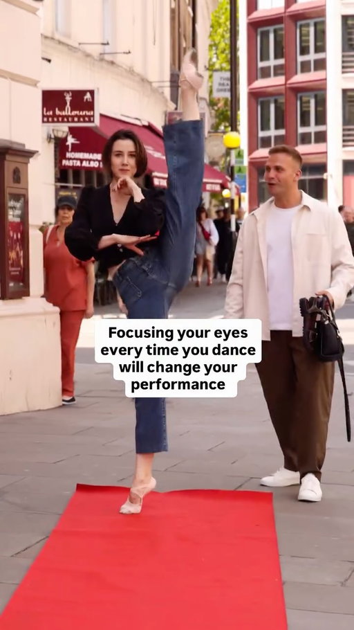 FOCUSED EYES MAKE A HUGE DIFFERENCE ✨

Having focused eyes makes a huge difference when you dance. This can be trained and should be already in every class exercises you do. It’s not something we add on later so much. We think about it NOW. 

Not only does it look confident but it looks so much better. It gives intention to all of your movements AND it actually helps you do the movements better anyway! 

Original video by @andrejko.epta - we had so much fun. Pinned in my feed. 
——-
#ballet #ballerina #eyes #vaganova #balletclass