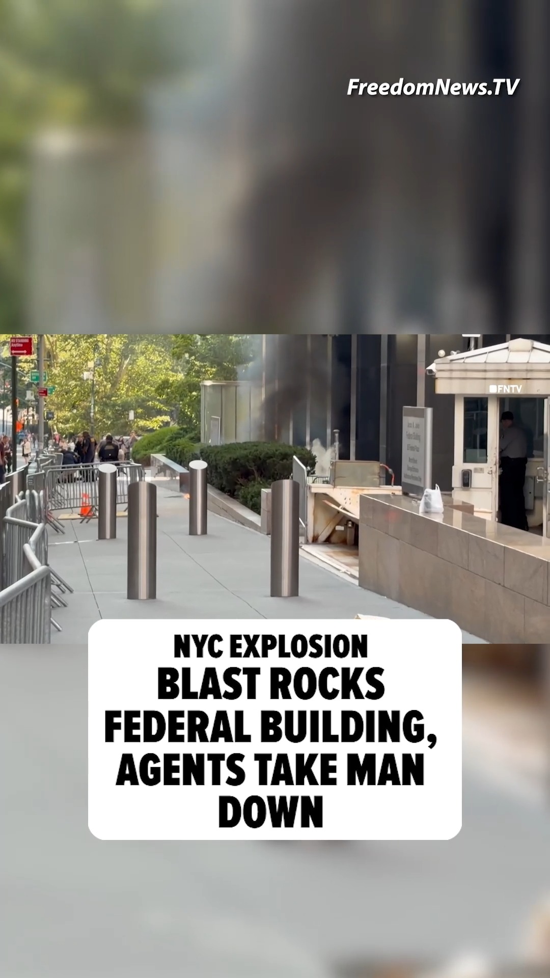 An explosion rocked the sidewalk outside a major New York City federal building Monday morning ... and officers wasted no time taking down a suspect.

🎥: FreedomNews.TV