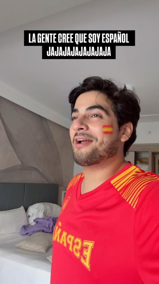 JAJAJAJAJA la gente cree que soy español 🇪🇸