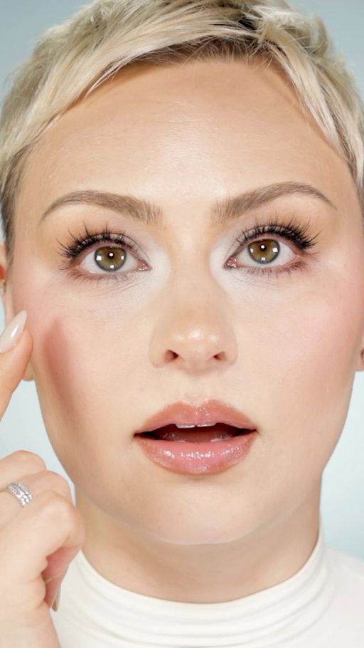 @ernestocasillas just keeping us all gagged with the makeup looks 🙌🏼🤍

@hauslabs triclone foundation 030 fair
@lisaeldridgemakeup foundation 2.5
@scrandiebeauty contour stick light
@rephr38 brush
@modelrockcosmetics brow pencils blonde & ash brown
@narsissist concealer nougatine + chantilly
@rarebeauty concealer 100w
@maccosmetics paint pot soft ochre
@armanibeauty dolci blush mauve
@danessa_myricks color fix lift
@blendbunnycosmetics rotten palette
@hudabeauty powder pound cake
@etude contour stick + palette 
@dear.a_global blush coming up roses
@diorbeauty over volume mascara
@yesstyle Aimo volume crisscross false eyelashes
@kjh.brand lip stylo etch
@dominiquecosmetics juicy balm sparkling watermelon

#zendaya #makeuplooks