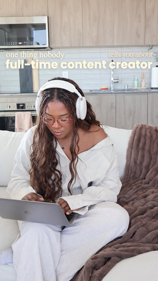Every piece of content starts as an idea 📸✨💡so here’s how I plan my content with @adobefirefly Boards. Firefly Boards has become my little creative command center for planning content, gathering inspo, and bringing my ideas to life. Try out the Firefly Boards template with the 🔗 in my bio! @adobe #fireflyboards #communityxadobe