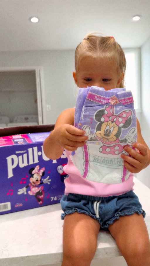 #ad Summer might be full of pool days, vacations, and spontaneous adventures, but that doesn’t mean potty training has to take a backseat.  We’ve been working on keeping our routine going through all the summer fun, and I recently learned that this is a totally new @pullups thanks to their Learning Layer. It’s designed to help kids learn wet from dry, and I love that they’re dermatologist tested and safe for sensitive skin. Here’s to building confidence one little step at a time all summer long!  Be sure to get the new Pull-Ups with the Learning Layer at Amazon!
@pullups #PullUpsPartner #PullUps #PottyTraining #ToddlerMom