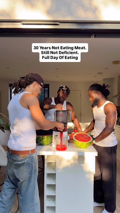 30+ years without meat. This is everything we eat in a day 💪🏽(recipes via link in bio)

The healthiest people we know don’t follow a diet! 
They just eat healthy. The aim is not to push a certain narrative. No one has the manual. There’s no one-size-fits-all approach to food. It took many years to find what works for us and to develop our own approach. We didn’t have many people that looked like us eating this way. 

Question. Experiment. Create 👊🏽

10am: Seasonal fruit + ginger 
11am: Spinach-chickpea wrap w scrambled tofu 
3pm: Sweet potato sandwich (inspired by @ramoan)
7pm: Tempeh & butter bean curry 

#unprocess #wholefoods #whatieatinaday #protein