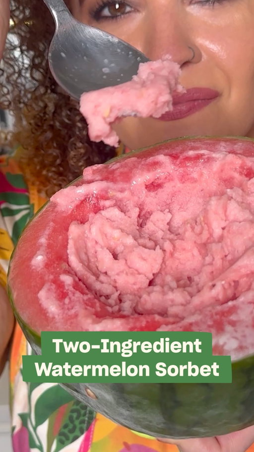 It’s 95° out and melon season is peaking. 🥵 Got too many in your Misfits box? Turn that extra watermelon into a two ingredient instant sorbet, no ice cream maker required.