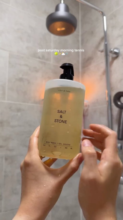 asmr post saturday morning tennis sounds 🎾✨⛅️🚿

products 
@sundaebody buttery croissant whipped shower foam 
@saltandstone body wash lily & yuzu and deodorant 
@_sundayrain_ warm vanilla sugar body lotion mist 
@ceraveuki hydrating sunscreen SPF 50 

#asmr #asmrsounds #saturdaymorning