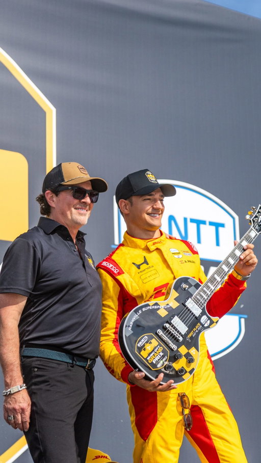Music City Hardware. 🎸🏆 

@scott.borchetta | @alexpalou